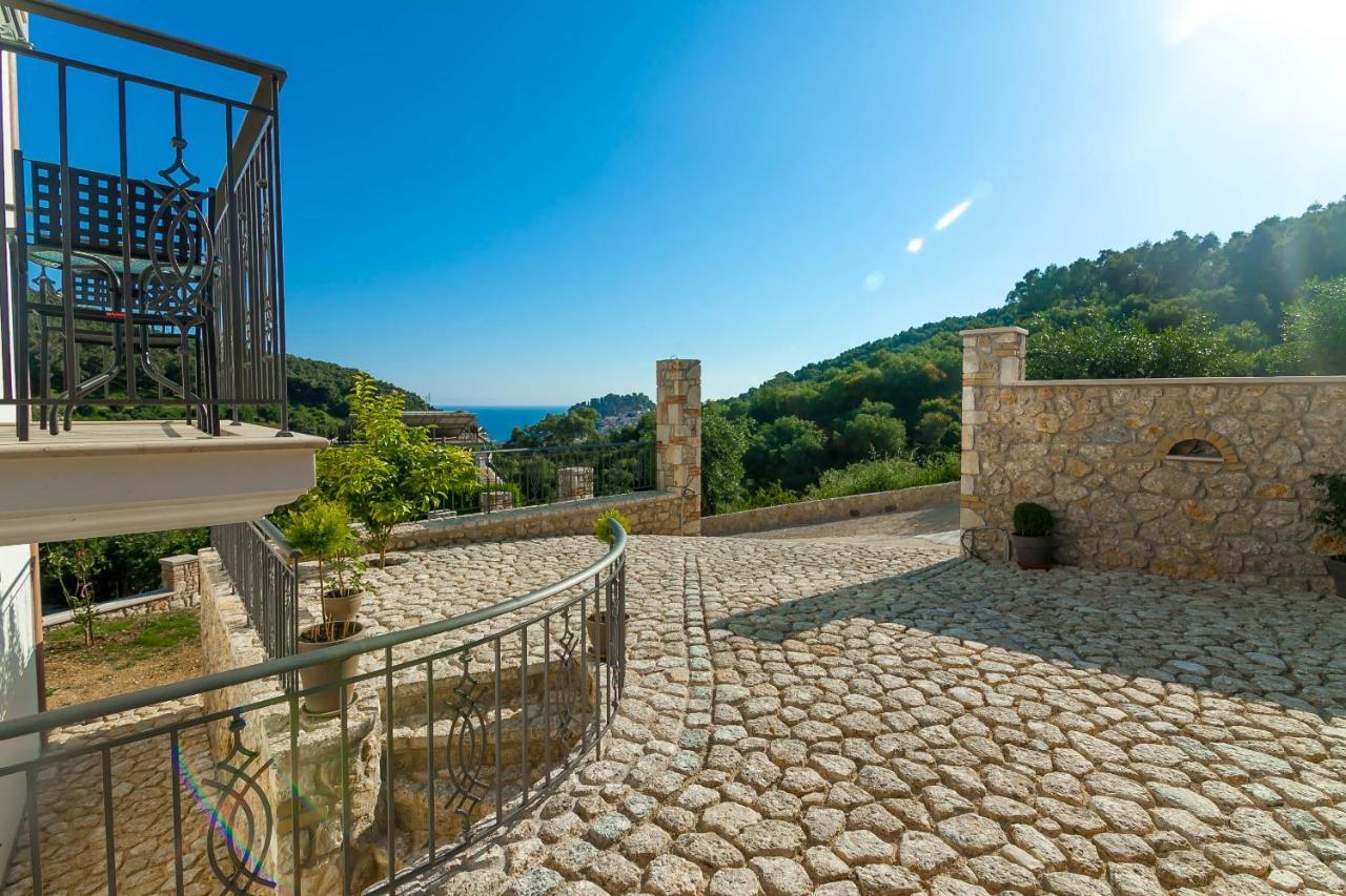 Natura Luxury Suites Parga Exterior foto