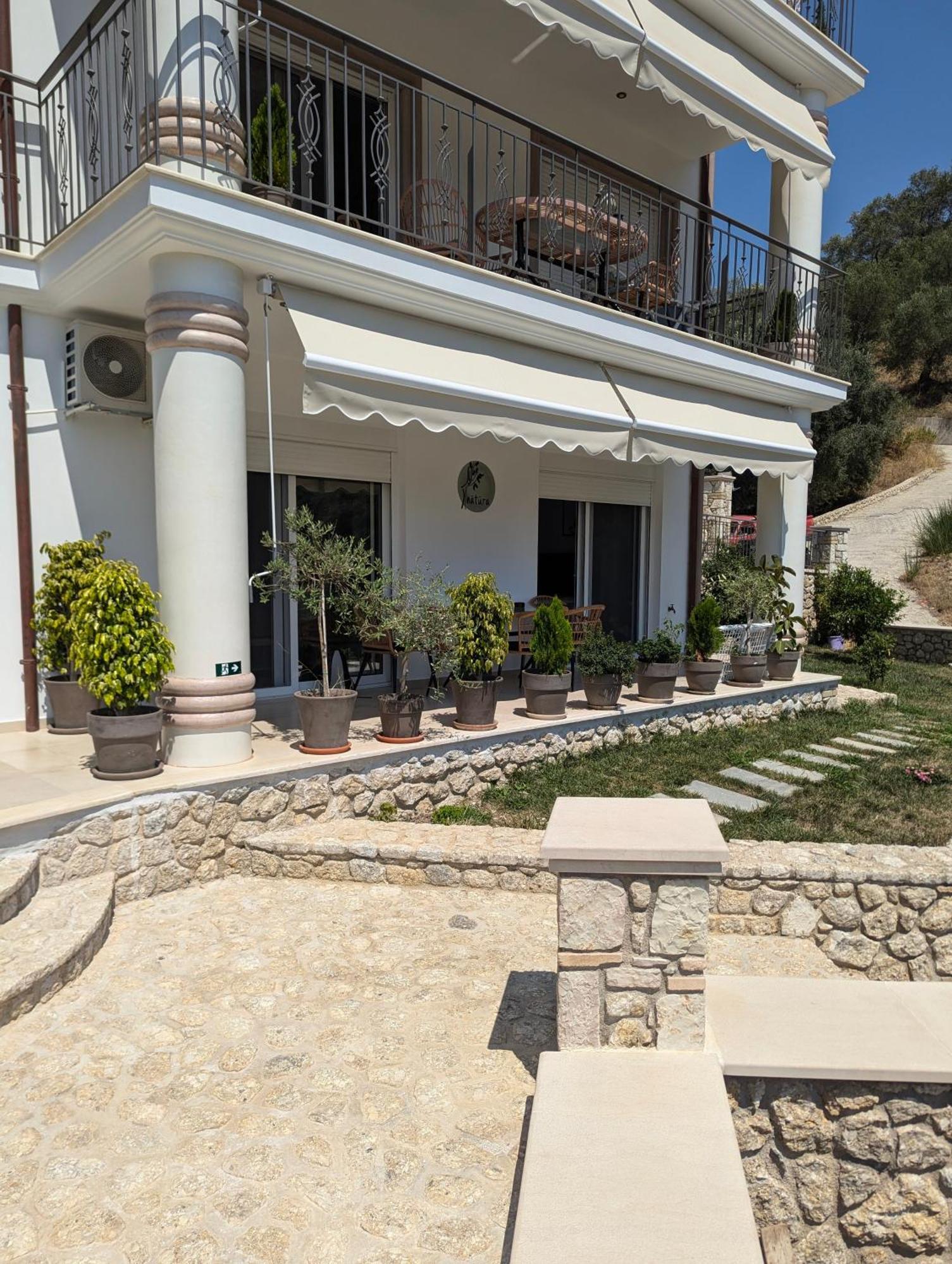 Natura Luxury Suites Parga Exterior foto